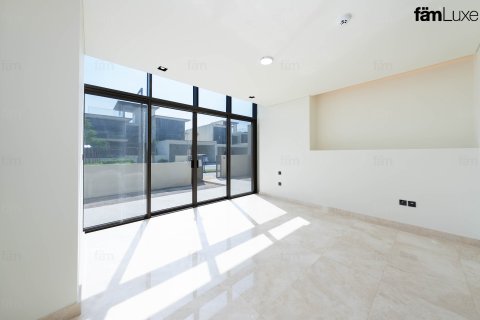 Villa in Dubai Hills Estate, Dubai 5 bedrooms, 707.5 sq.m. № 84309 - photo 12