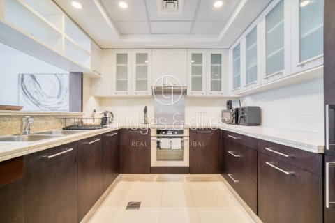 Apartment in Downtown Dubai (Downtown Burj Dubai), Dubai 1 bedroom, 94.3 sq.m. № 16241 - photo 12