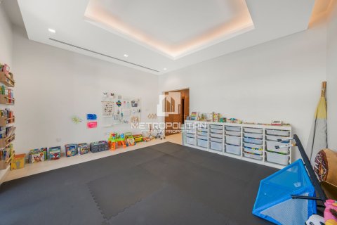 Снять в аренду виллу в District One, Мохаммед Бин Рашид Сити, Дубай: 4 спальни, 730м², № 14749 - фото 11