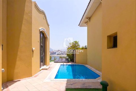 Villa en Garden Homes, Palm Jumeirah, Dubai, 4 dormitorios, 465 m², № 14840 - foto 2
