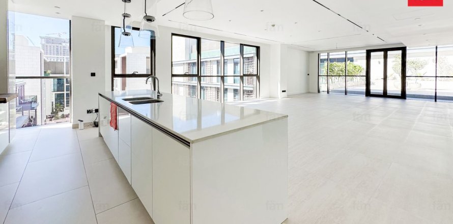 Appartement à Al Wasl, Dubai, 4 chambres, 392 m², № 55219