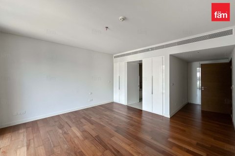 Apartment in Al Wasl, Dubai 4 bedrooms, 392 sq.m. № 55219 - photo 15
