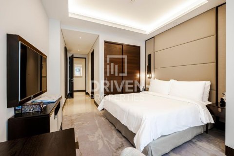 Apartment in The Address Sky View Towers, Downtown Dubai (Downtown Burj Dubai), Dubai 3 bedrooms, 226.4 sq.m. № 127806 - photo 7