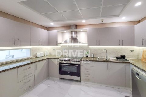Appartement à Jumeirah Beach Residence, Dubai, 2 chambres, 153.94 m², № 127796 - photo 13