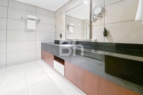 Apartment in Business Bay, Dubai 1 bedroom, 75 sq.m. № 21172 - photo 17