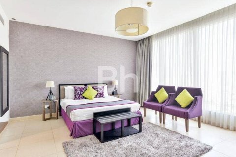 Hotel Apartamento en Sheikh Zayed Road, Dubai, 1 dormitorio, 80 m², № 21174 - foto 8