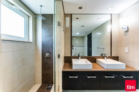 Villa en Al Furjan, Dubai, 4 dormitorios, 689.7 m², № 16651 - foto 18