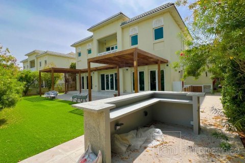 Villa en Al Furjan, Dubai, 4 dormitorios, 689.7 m², № 16651 - foto 9