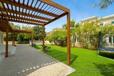 Villa en Al Furjan, Dubai, 4 dormitorios, 689.7 m², № 16651 - foto 19