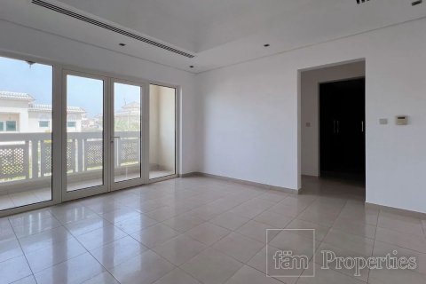 Villa en Al Furjan, Dubai, 4 dormitorios, 689.7 m², № 16651 - foto 12