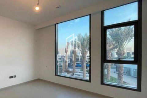 Снять в аренду виллу в Sun, Arabian Ranches 3, Дубай: 4 спальни, № 89644 - фото 4