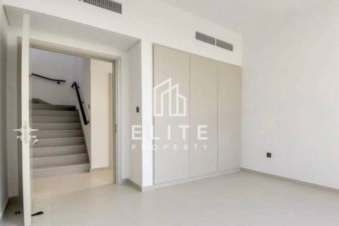 Снять в аренду виллу в Sun, Arabian Ranches 3, Дубай: 4 спальни, № 89644 - фото 6