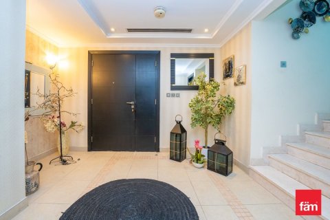 Villa in Dubai 3 bedrooms, 524.2 sq.m. № 89637 - photo 12