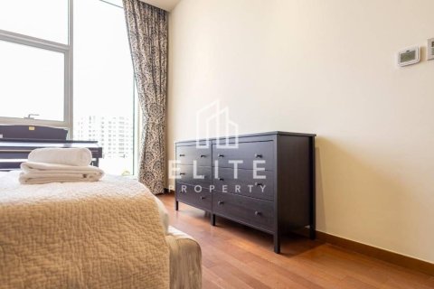 Снять в аренду квартиру в Tiara Residences, Пальма Джумейра, Дубай: 2 спальни, 156м², № 89643 - фото 11