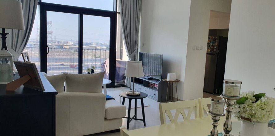 Appartement à Dubai, 2 chambres, 94 m², № 101260