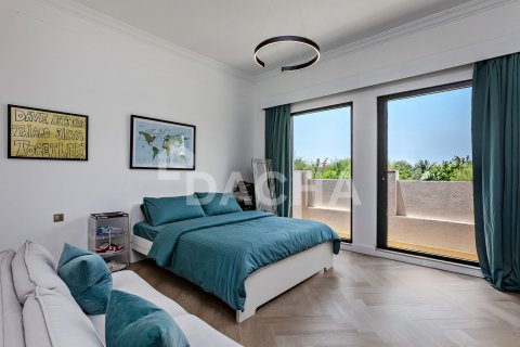 Villa in Jumeirah Islands, Dubai 4 bedrooms, 488 sq.m. № 135283 - photo 24