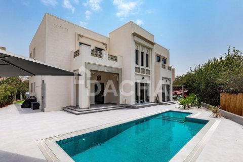 Villa in Jumeirah Islands, Dubai 4 bedrooms, 488 sq.m. № 135283 - photo 4