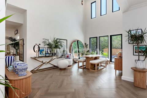 Villa in Jumeirah Islands, Dubai 4 bedrooms, 488 sq.m. № 135283 - photo 16