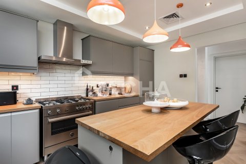 Villa in Jumeirah Islands, Dubai 4 bedrooms, 488 sq.m. № 135283 - photo 22