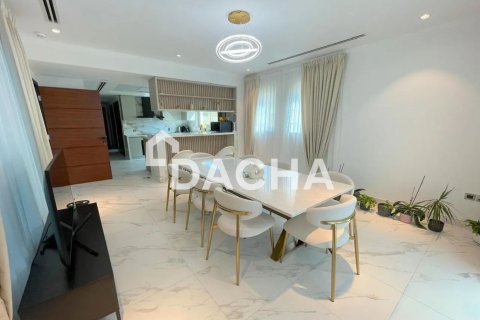 Villa in Legacy, Jumeirah Park, Dubai 3 bedrooms, 297 sq.m. № 111594 - photo 16