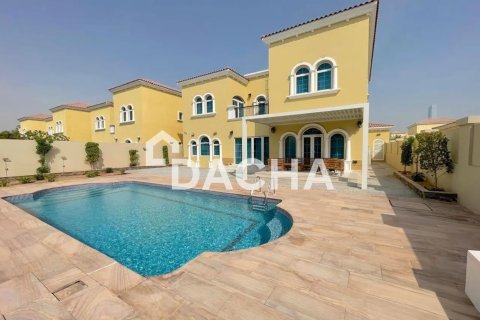 Villa in Legacy, Jumeirah Park, Dubai 3 bedrooms, 297 sq.m. № 111594 - photo 20