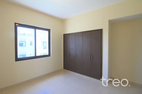 Villa in Mira 2, Reem, Dubai 3 bedrooms, 221.48 sq.m. № 138114 - photo 10