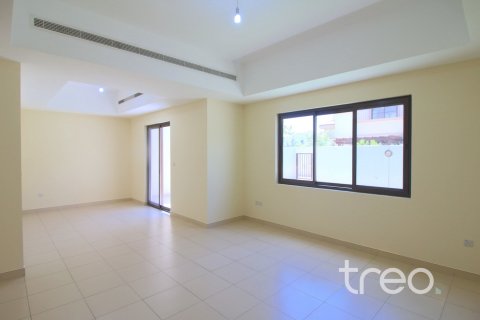 Villa in Mira 2, Reem, Dubai 3 bedrooms, 221.48 sq.m. № 138114 - photo 2