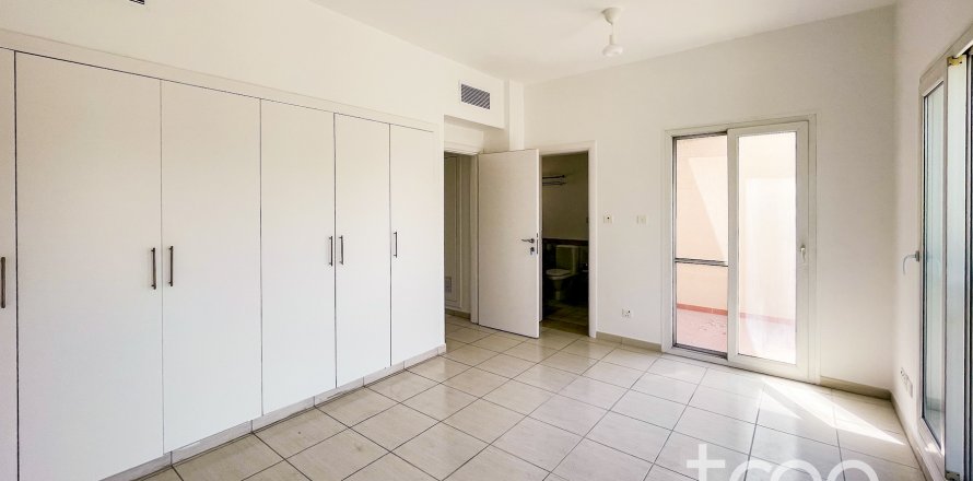 Villa en The Springs, Dubai, 2 dormitorios, 157.01 m², № 138115