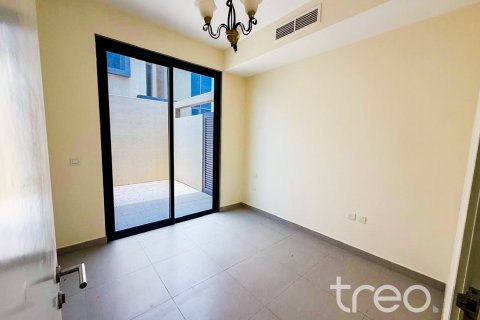 Villa in Dubai Hills Estate, Dubai 4 bedrooms, 228.63 sq.m. № 138103 - photo 10