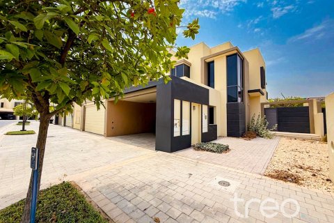 Villa in Dubai Hills Estate, Dubai 4 bedrooms, 228.63 sq.m. № 138103 - photo 3