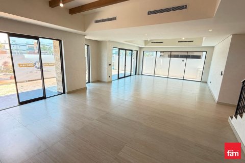 Villa in Dubai 6 bedrooms, 462.6 sq.m. № 137776 - photo 3