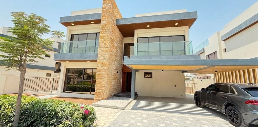 Villa in Dubai 6 bedrooms, 462.6 sq.m. № 137776