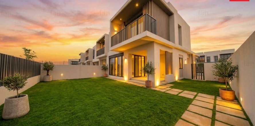 Adosado en Jebel Ali, Dubai, 4 dormitorios, 339.6 m², № 137760