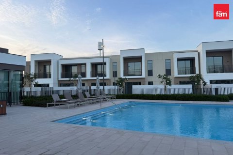 Adosado en Dubai, 3 dormitorios, 152.8 m², № 137775 - foto 11