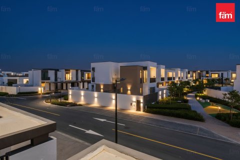 Adosado en Dubai, 3 dormitorios, 152.8 m², № 137775 - foto 2