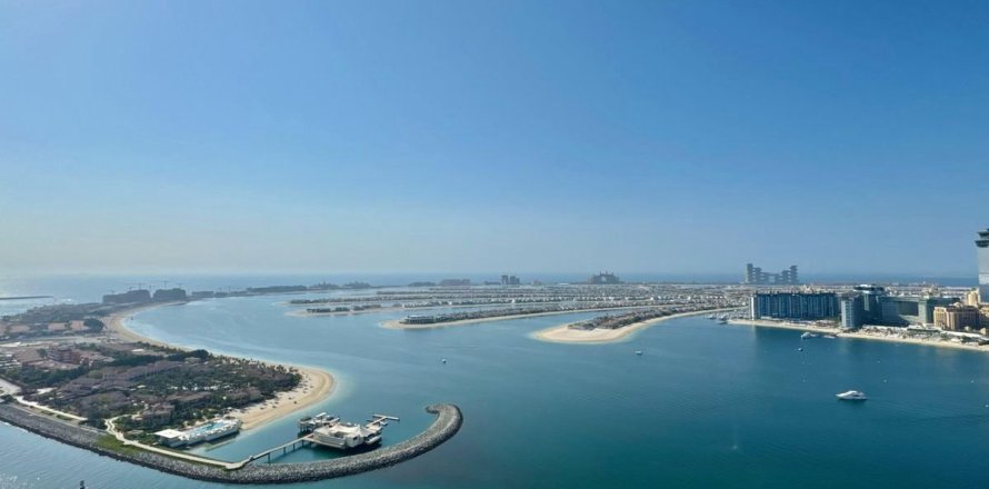 Apartment in Dubai Harbour, Dubai 4 bedrooms, 217.8 sq.m. № 14010