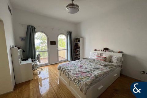 Villa in Indigo Ville, Jumeirah Village Circle, Dubai 4 bedrooms, 161 sq.m. № 76659 - photo 10