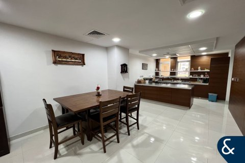 Villa in Indigo Ville, Jumeirah Village Circle, Dubai 4 bedrooms, 161 sq.m. № 76659 - photo 3