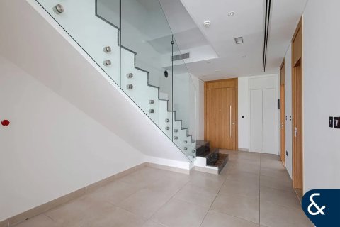 Villa in Jumeirah Luxury, Jumeirah Golf Estates, Dubai 3 bedrooms, 178 sq.m. № 76658 - photo 10