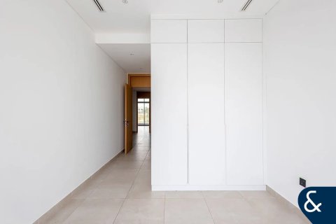 Villa in Jumeirah Luxury, Jumeirah Golf Estates, Dubai 3 bedrooms, 178 sq.m. № 76658 - photo 9