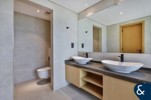 Villa in Jumeirah Luxury, Jumeirah Golf Estates, Dubai 3 bedrooms, 178 sq.m. № 76658 - photo 13