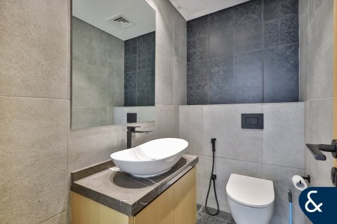 Villa in Jumeirah Luxury, Jumeirah Golf Estates, Dubai 3 bedrooms, 178 sq.m. № 76658 - photo 11