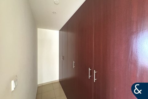 Apartment in Rimal 5, Jumeirah Beach Residence, Dubai 3 bedrooms, 179 sq.m. № 76660 - photo 16