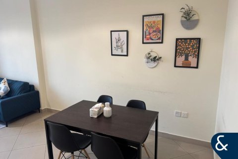 Apartment in Lake Almas West, Jumeirah Lake Towers, Dubai 2 bedrooms, 101 sq.m. № 76657 - photo 7