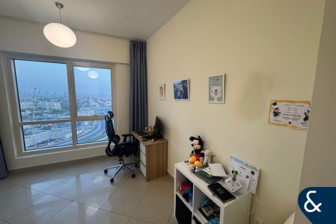 Apartment in Lake Almas West, Jumeirah Lake Towers, Dubai 2 bedrooms, 101 sq.m. № 76657 - photo 14