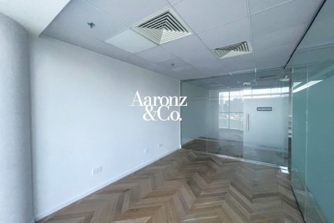 Офис в Бизнес-Бэе, Дубай, 92м², № 112618