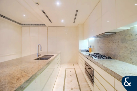 Купить квартиру в Palazzo Versace, Culture Village, Дубай: 3 спальни, 208м², № 75081 - фото 5