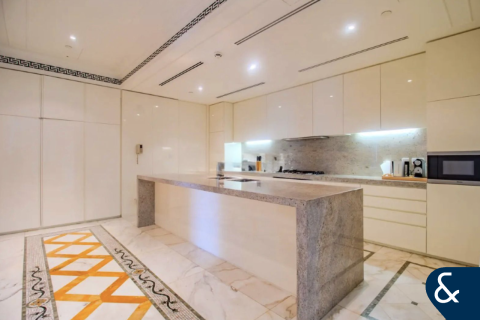 Купить квартиру в Palazzo Versace, Culture Village, Дубай: 3 спальни, 208м², № 75081 - фото 4
