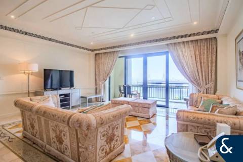 Купить квартиру в Palazzo Versace, Culture Village, Дубай: 3 спальни, 208м², № 75081 - фото 3