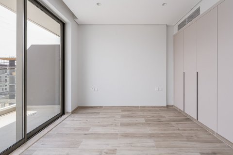 Apartment in Al Warsan, Dubai 4 bedrooms, 284.28 sq.m. № 138944 - photo 5